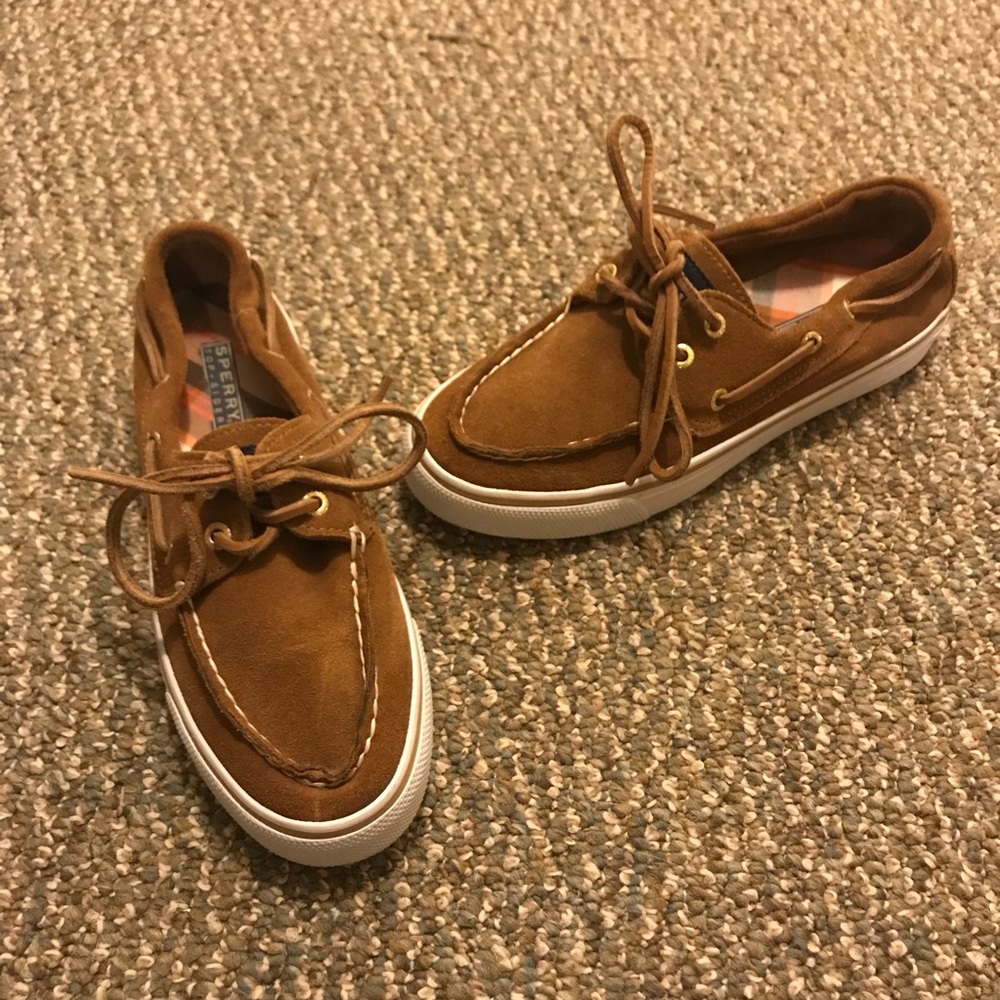 Suede sperrys